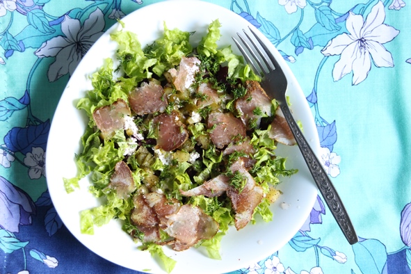 Свекольно-мясной салат со специями Свекольно-мясной салат со специями